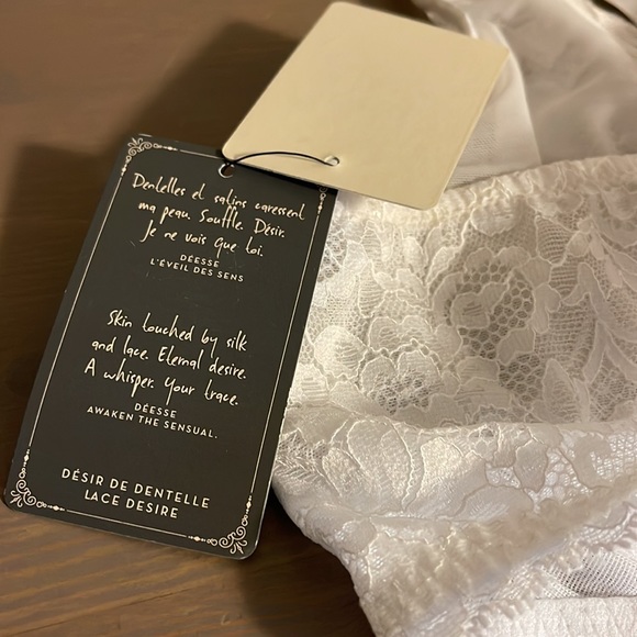 🆕 Déesse Lingerie White Lace Underwire Bra - Women’s Size 44D / D44 - Picture 11 of 11